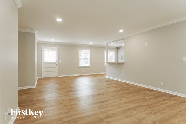 Building Photo - 309 Shenandoah Dr