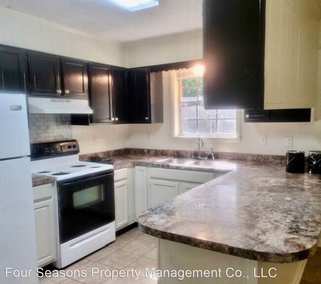 Building Photo - 3 br, 1.5 bath House - 7105 Colonial Court