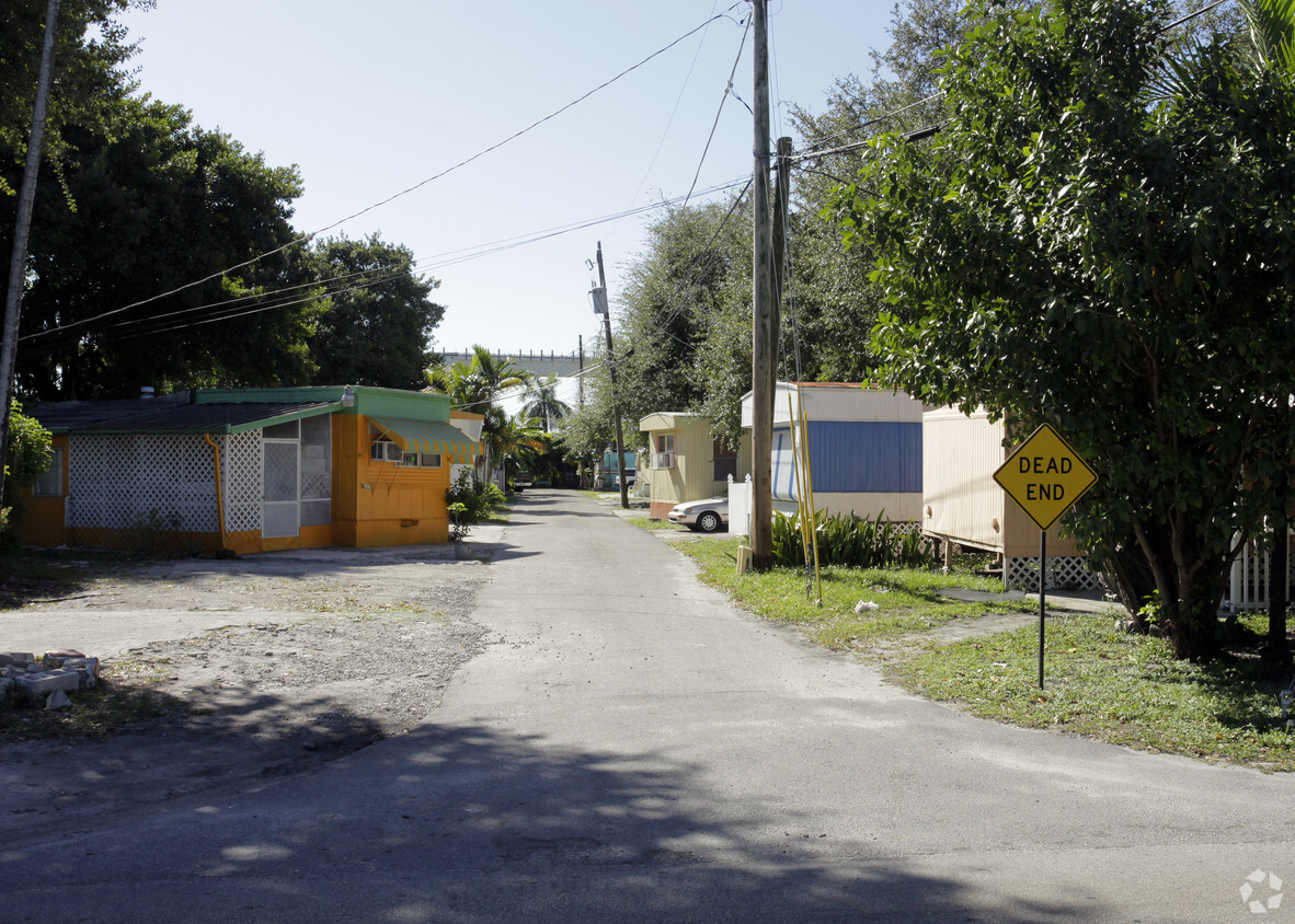 Primary Photo - Blue Belle Trailer Park