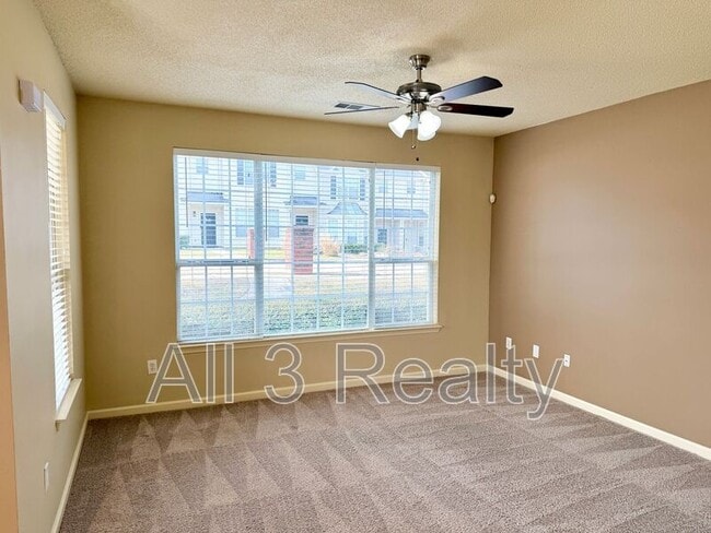 Building Photo - 115 Odyssey Turn NW