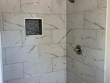 Foto del edificio - 1116 W Donovan Rd