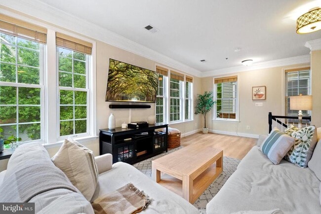 Foto del edificio - 7135 Huntley Creek Pl