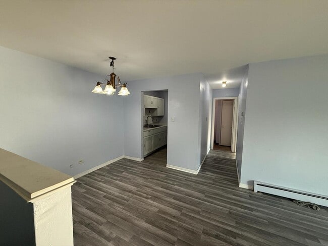 Foto del edificio - 1195 Meadow Ln