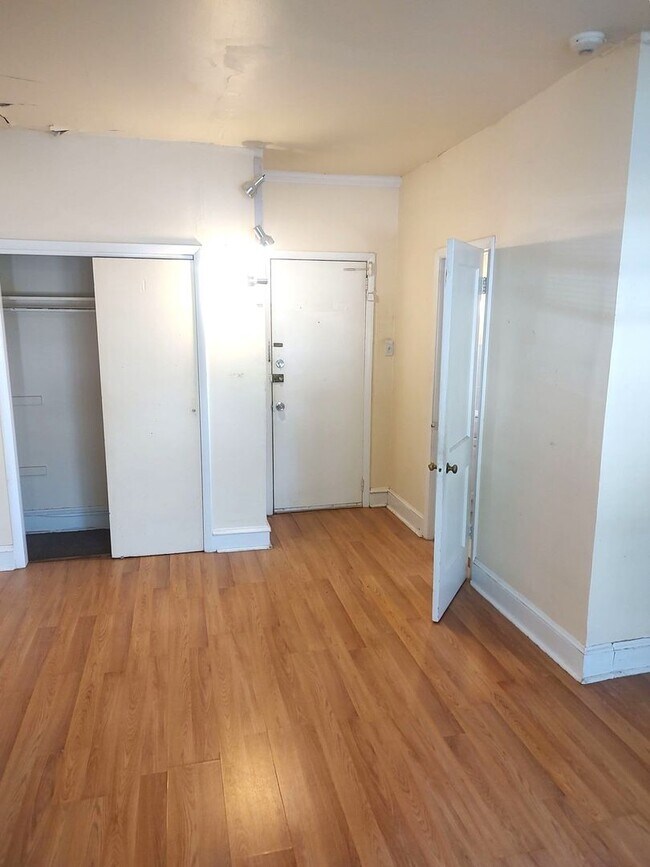 Photo - 2212 Rhawn St Apartment