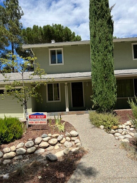 Building Photo - 123 Anne Way
