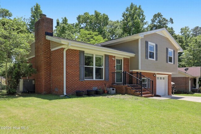 Foto del edificio - 109 Stillbrook Ct