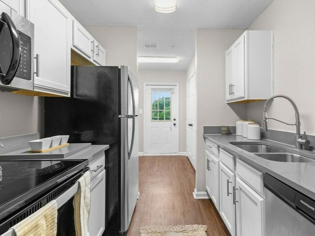 Photo - Polo Club Tallahassee Apartments