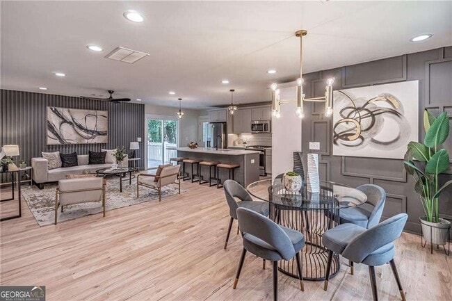 Building Photo - 605 Blake Ave SE