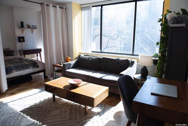 Foto del edificio - 311 E 38th St