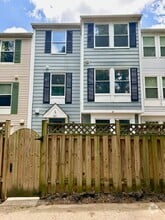 Building Photo - 60 Whitechurch Ct