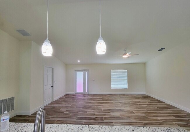 Foto del edificio - 1872 Tulane Ave SE