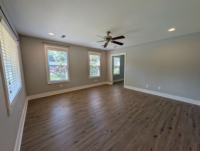 Foto del edificio - 3704 Fairview St SW
