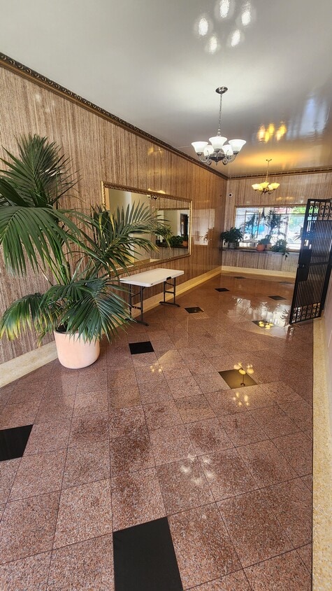 Building Photo - 2395 26th Ave