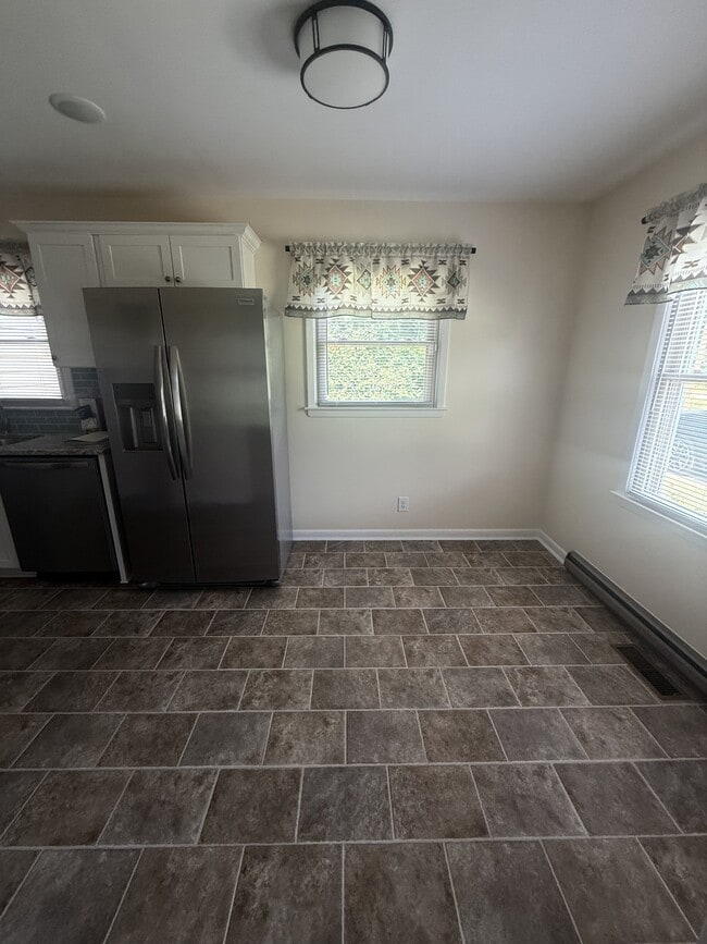 Building Photo - 8595 Benbow-Merrill Rd