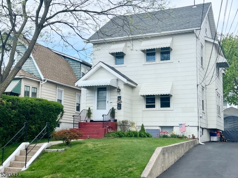 Primary Photo - 31 Elston St