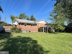 Building Photo - 6711 Beddoo St