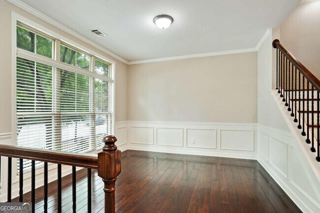 Foto del edificio - 1221 Lavista Rd NE