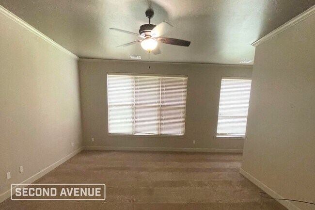 Foto del edificio - 1509 Kingsridge Dr