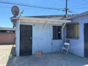 Building Photo - 516 S Sadler Ave