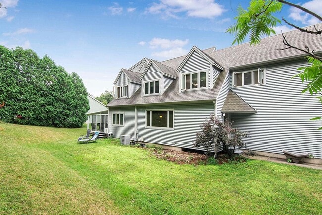 Building Photo - 5BD/3BA Beautiful House in South Burlington