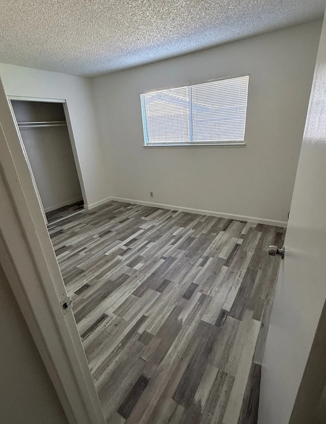 Building Photo - 9652 Lake Natoma Dr