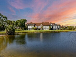 Building Photo - 3200 Twin Lakes Terrace