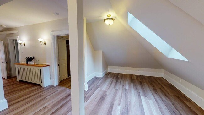 Photo de l'intérieur - 143 MacLaren