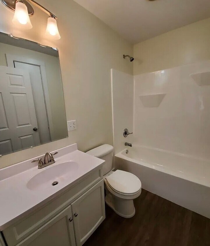 Foto principal - Spacious 6BR/3BA Home – Walk to IU Campus!