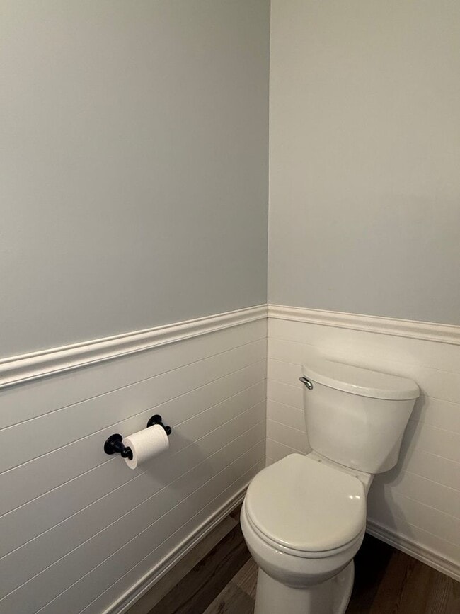 Building Photo - Townhome in Aston, PA