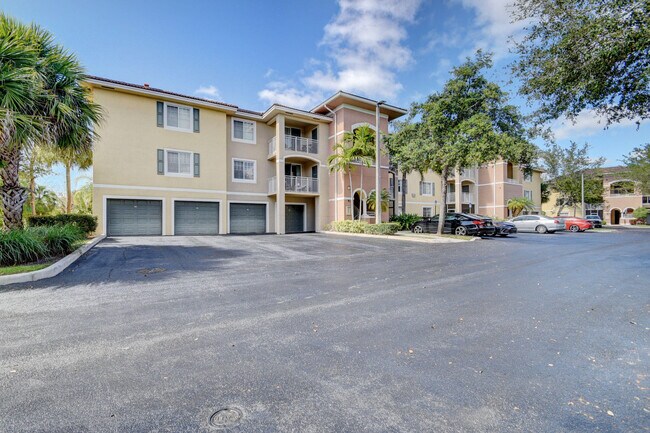Building Photo - 6559 Emerald Dunes Dr