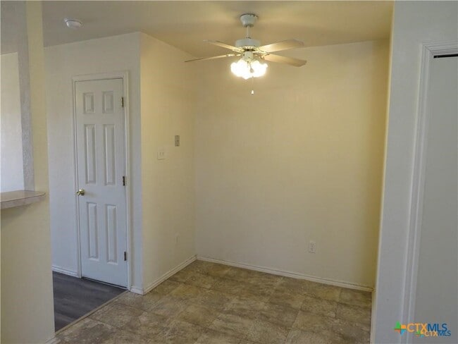 Building Photo - 4002 Gus Dr