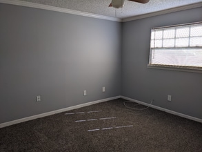 Building Photo - 3215 Baird Ave