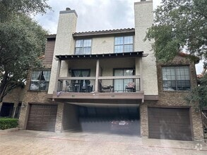 Building Photo - 336 Melrose Dr