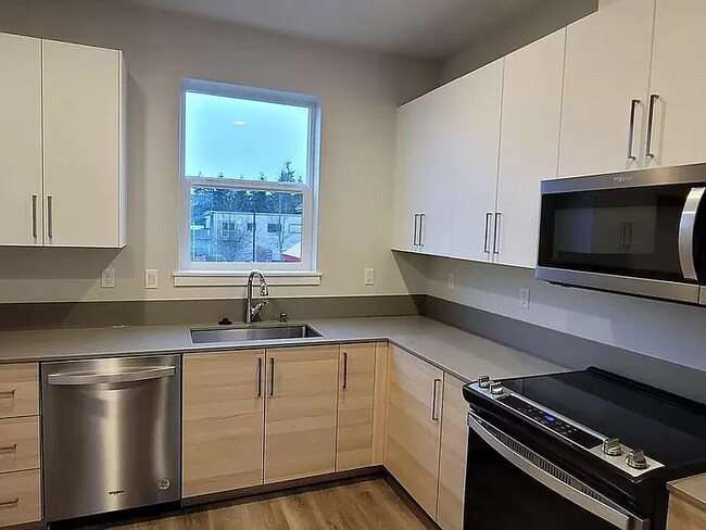 Building Photo - 312 164th St SW