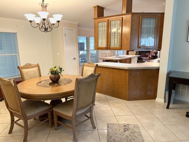 Foto del edificio - Spacious 3BR Single-Family Home Near Downt...