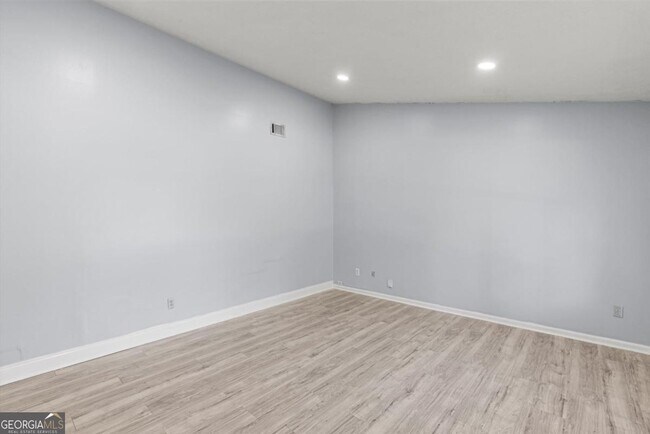 Building Photo - 8877 Burnham Way