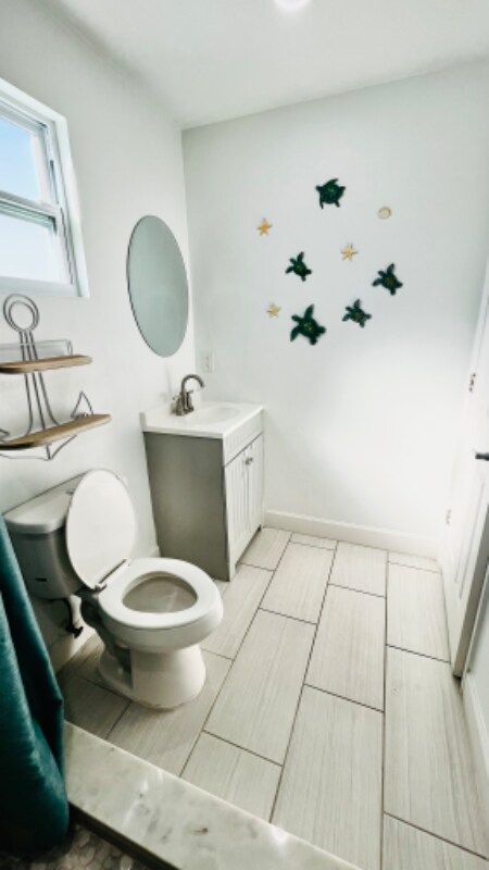 Foto del edificio - 6816 N Thatcher Ave