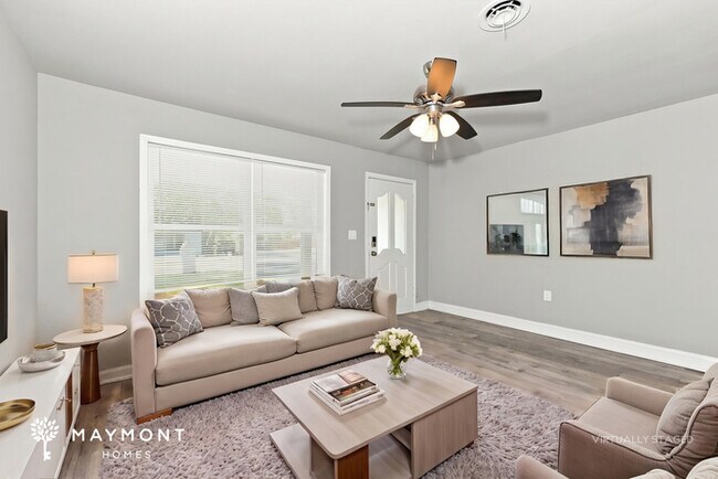 Foto del edificio - Inviting 3-Bedroom Cleburne Home with Fenced Yard