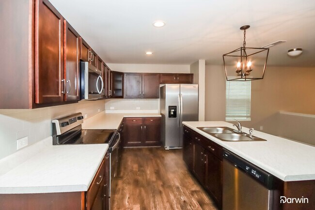 Foto del edificio - 219 Hidden Lakes Rd