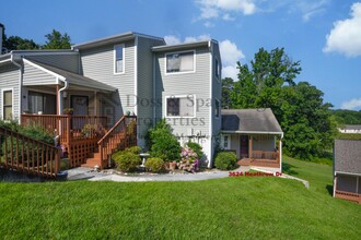 Building Photo - 3624 Heathrow Dr