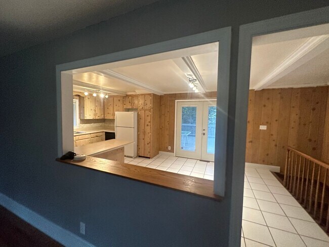 Foto del edificio - 3 Bedroom 1.5 Bath home for rent in the Mo...