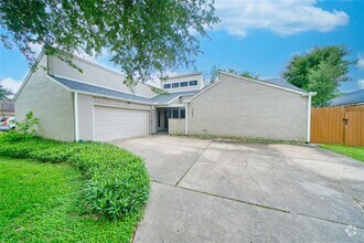 Building Photo - 7903 Portal Dr