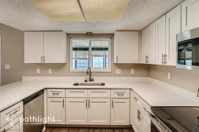 Building Photo - 3 br, 2 bath House - 3260 Mary Lane UNIT
