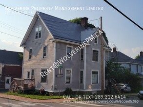 Building Photo - 196 Forbes St