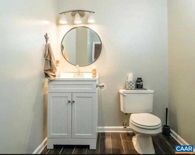 Foto del edificio - 2339 Avalon Wds Dr