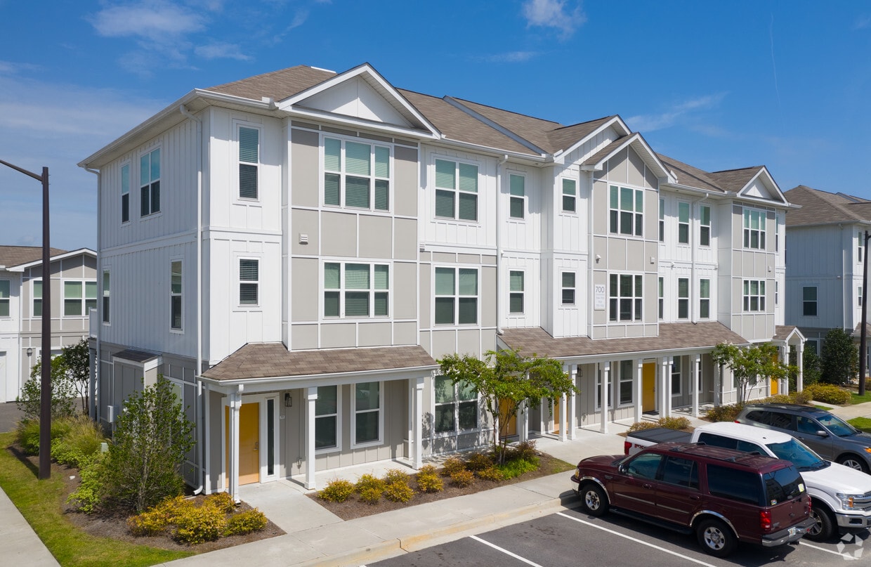 Capital Crest at Godley Station Apartment 1565 Benton Blvd