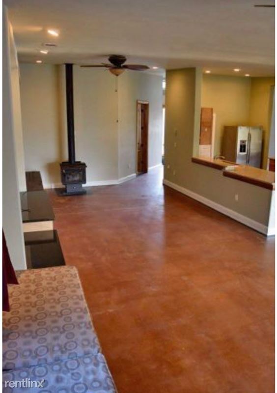 Building Photo - 3 br, 2 bath House - 37025 Dunlap Rd