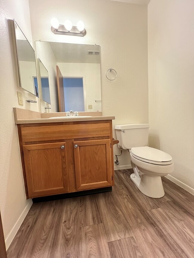 Foto del edificio - 1148 Dakota Dr