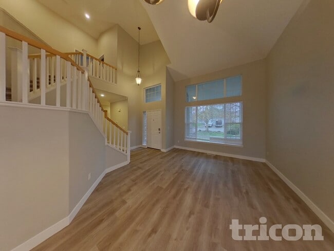 Building Photo - 17315 SW Cobble Ct