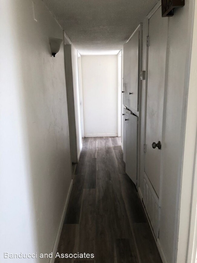 Foto del edificio - 3 br, 1.5 bath House - 6809 Cranbrook
